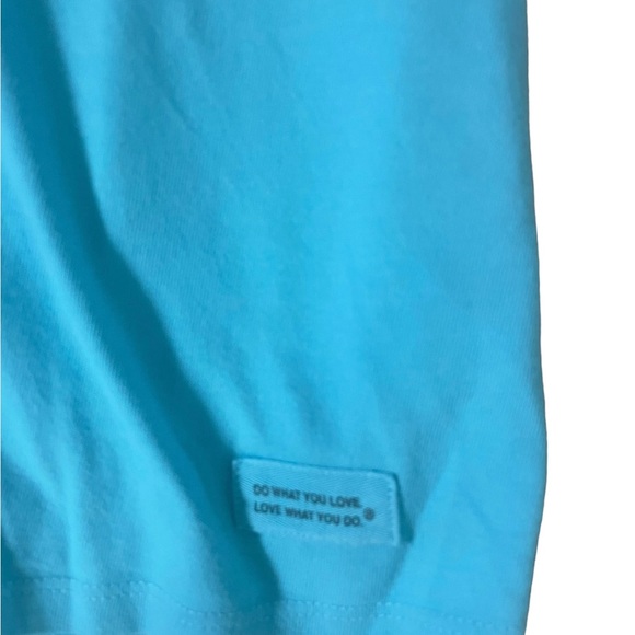 SOLD!! Life is Good Women’s V-Neck Short Sleeve Seagull Crusher Tee - Picture 3 of 7